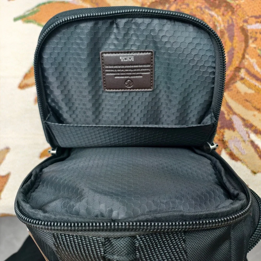🌺Tumi Alpha Bravo Monterey Sling Bag